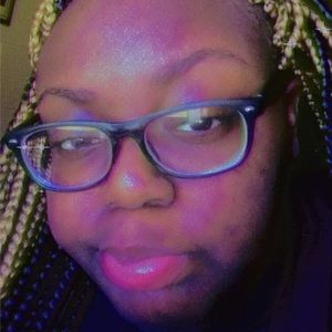 Meet your Posher, Chrisstina